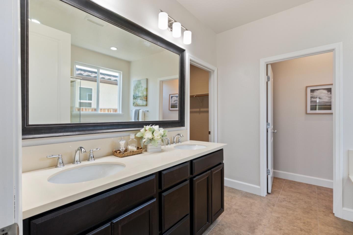 Detail Gallery Image 29 of 35 For 681 Segovia Dr, Hollister,  CA 95023 - 3 Beds | 3 Baths