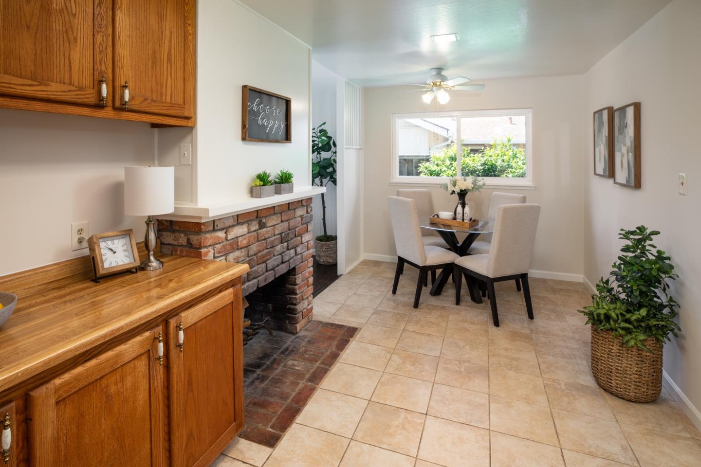 Detail Gallery Image 5 of 20 For 2927 La Jolla Ave, San Jose,  CA 95124 - 3 Beds | 2 Baths
