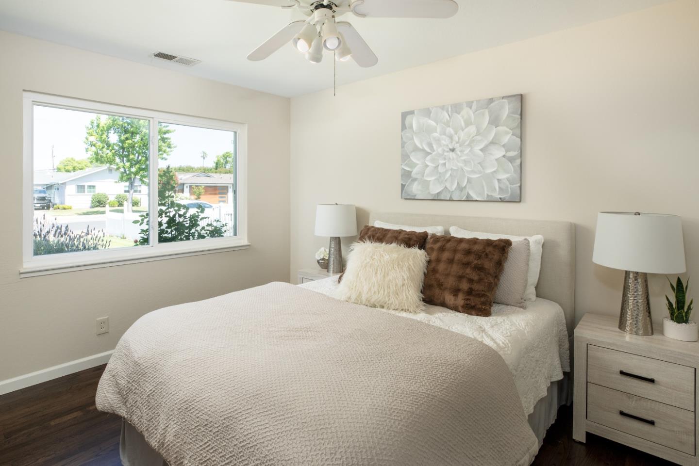 Detail Gallery Image 9 of 20 For 2927 La Jolla Ave, San Jose,  CA 95124 - 3 Beds | 2 Baths