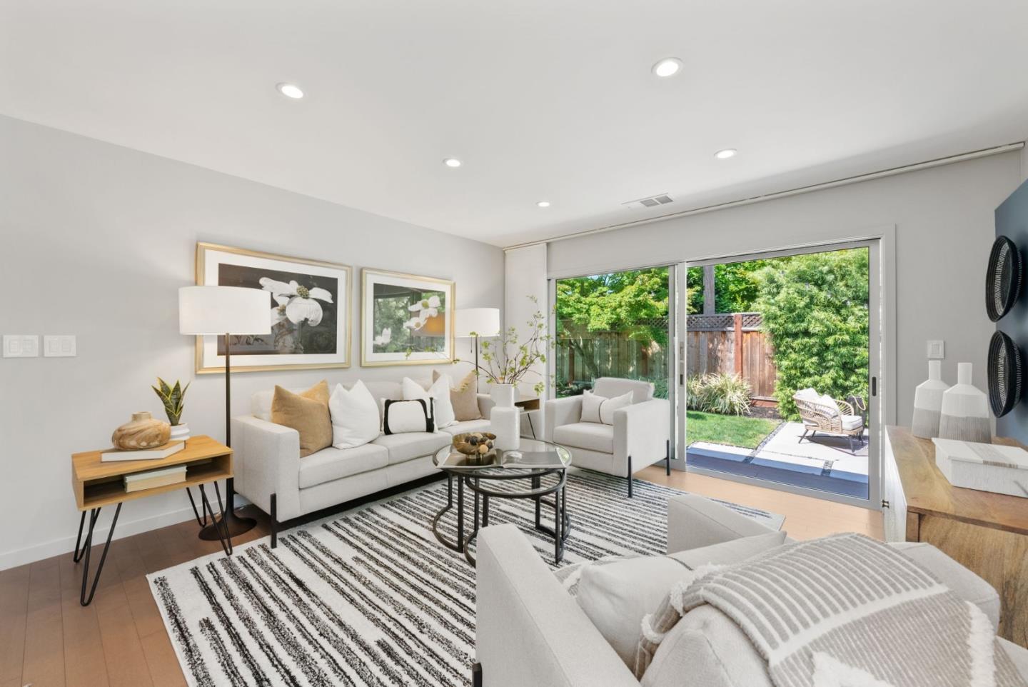 Detail Gallery Image 7 of 59 For 971 Delbert Way, San Jose,  CA 95126 - 3 Beds | 2 Baths