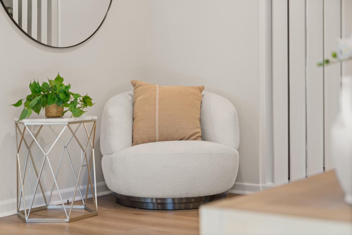 Detail Gallery Image 11 of 75 For 332 Camino Al Lago, Menlo Park,  CA 94027 - 3 Beds | 2 Baths