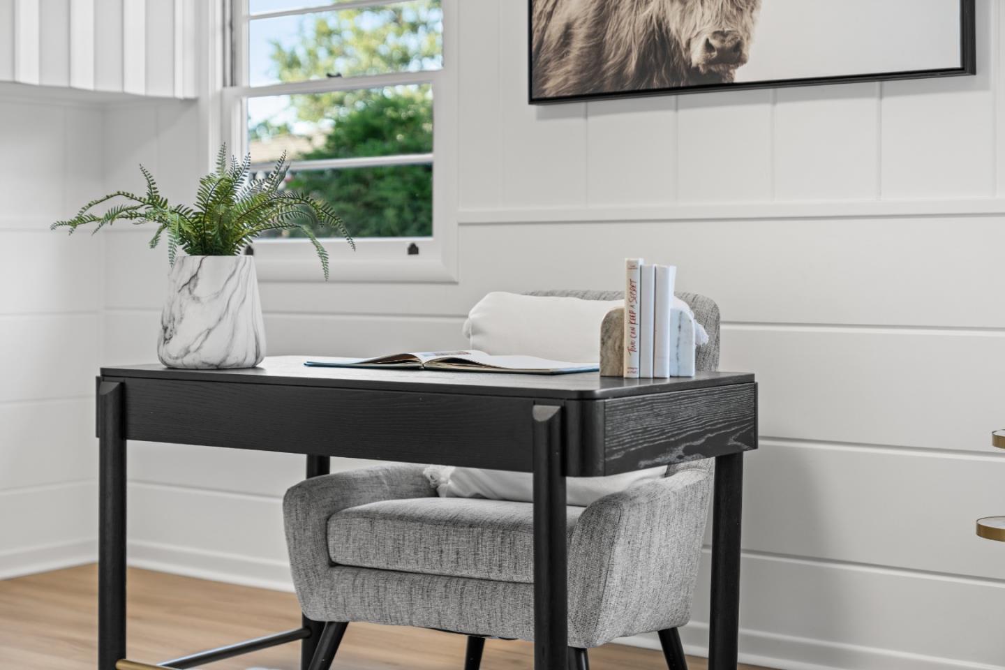 Detail Gallery Image 23 of 75 For 332 Camino Al Lago, Menlo Park,  CA 94027 - 3 Beds | 2 Baths