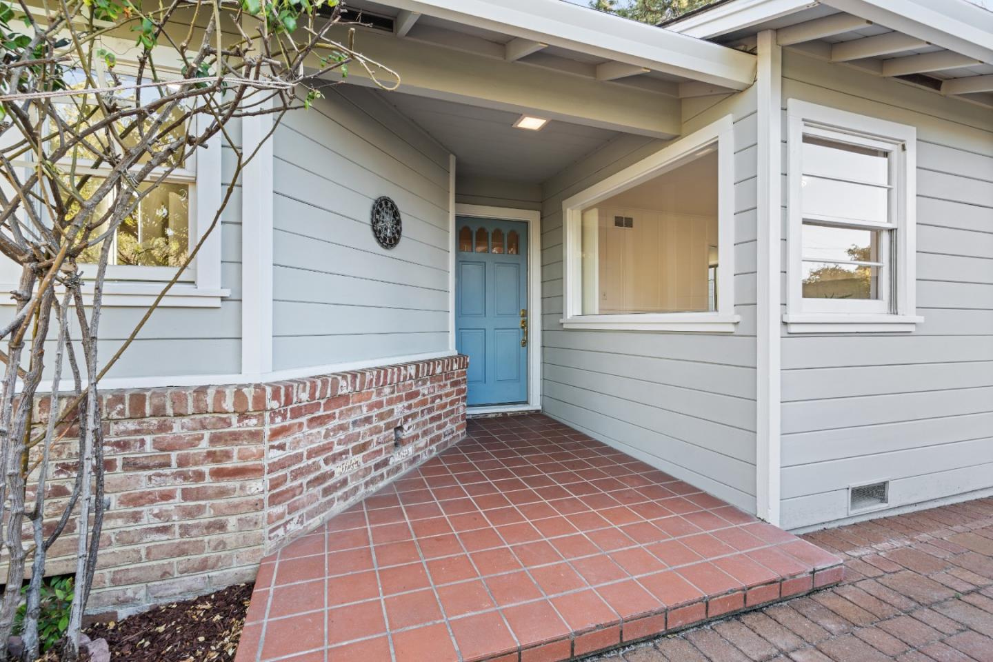 Detail Gallery Image 3 of 75 For 332 Camino Al Lago, Menlo Park,  CA 94027 - 3 Beds | 2 Baths