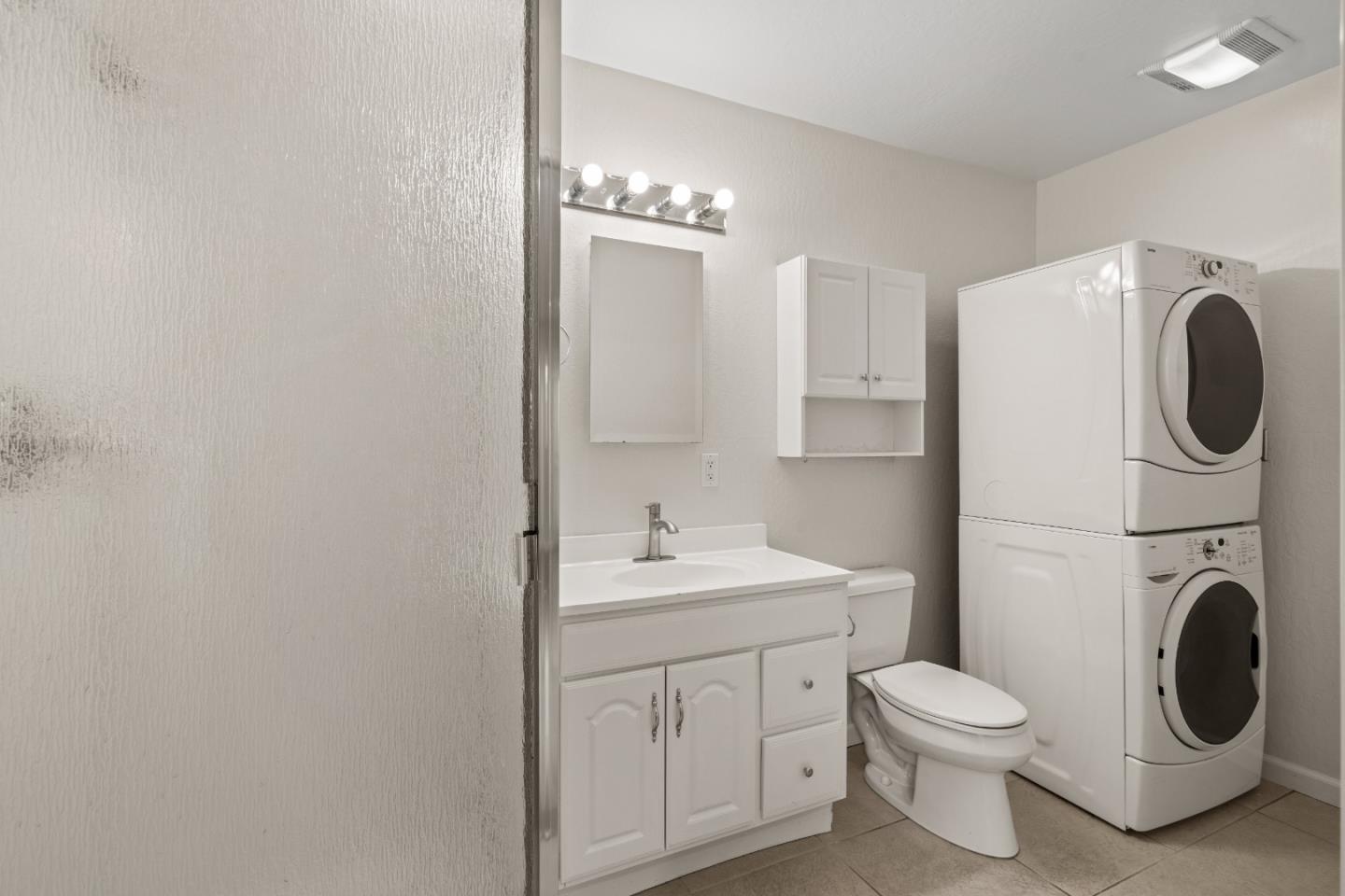 Detail Gallery Image 49 of 75 For 332 Camino Al Lago, Menlo Park,  CA 94027 - 3 Beds | 2 Baths
