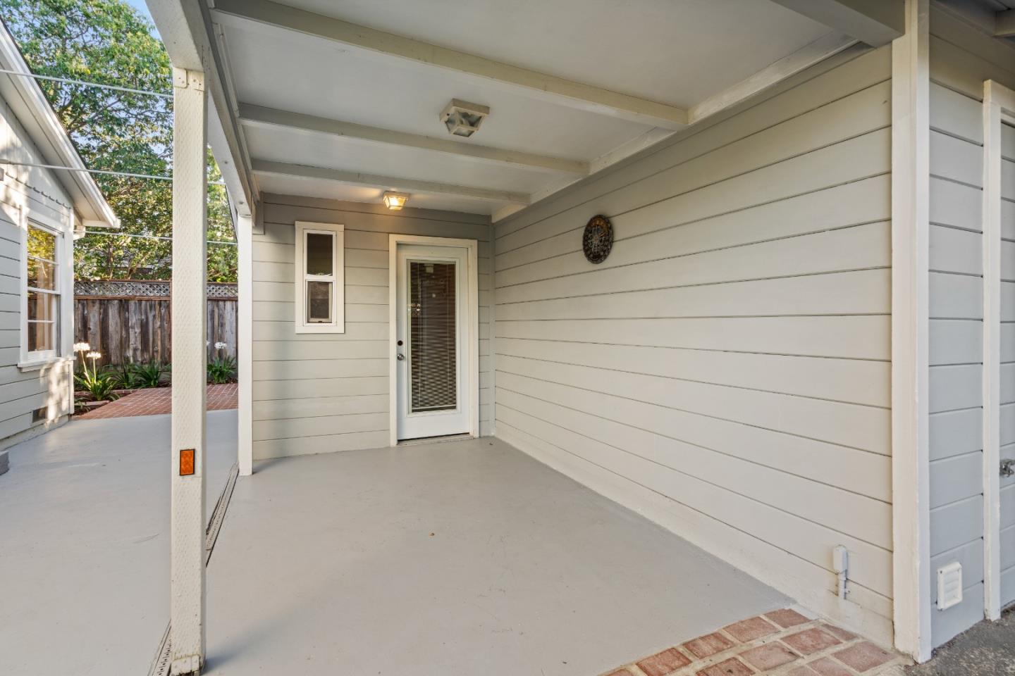 Detail Gallery Image 53 of 75 For 332 Camino Al Lago, Menlo Park,  CA 94027 - 3 Beds | 2 Baths