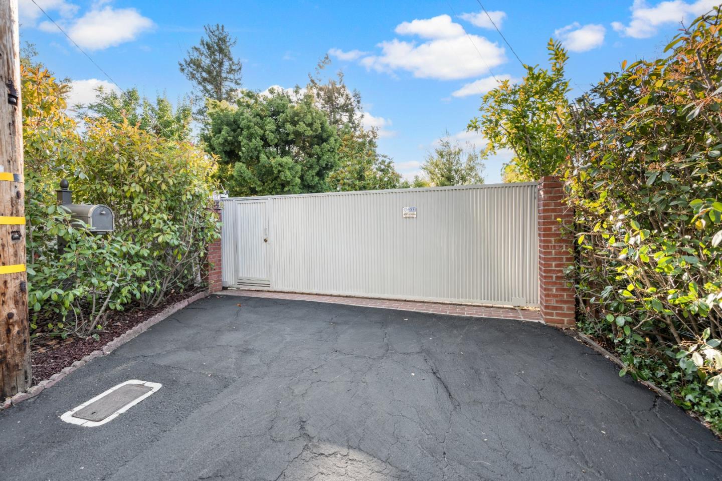 Detail Gallery Image 59 of 75 For 332 Camino Al Lago, Menlo Park,  CA 94027 - 3 Beds | 2 Baths