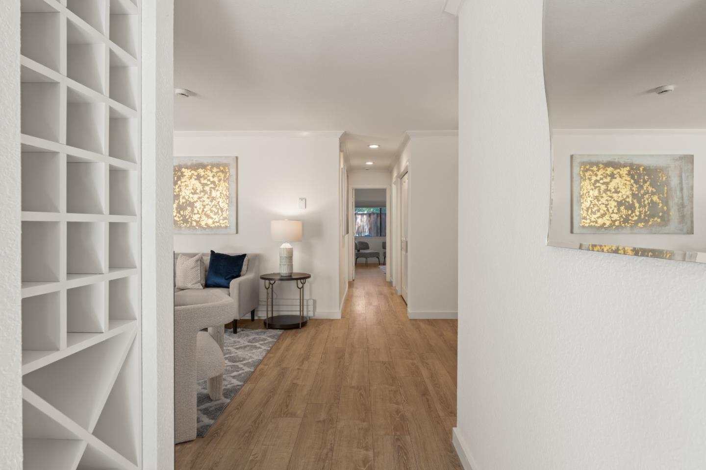 Detail Gallery Image 4 of 34 For 431 Northlake Dr #29,  San Jose,  CA 95117 - 2 Beds | 2 Baths