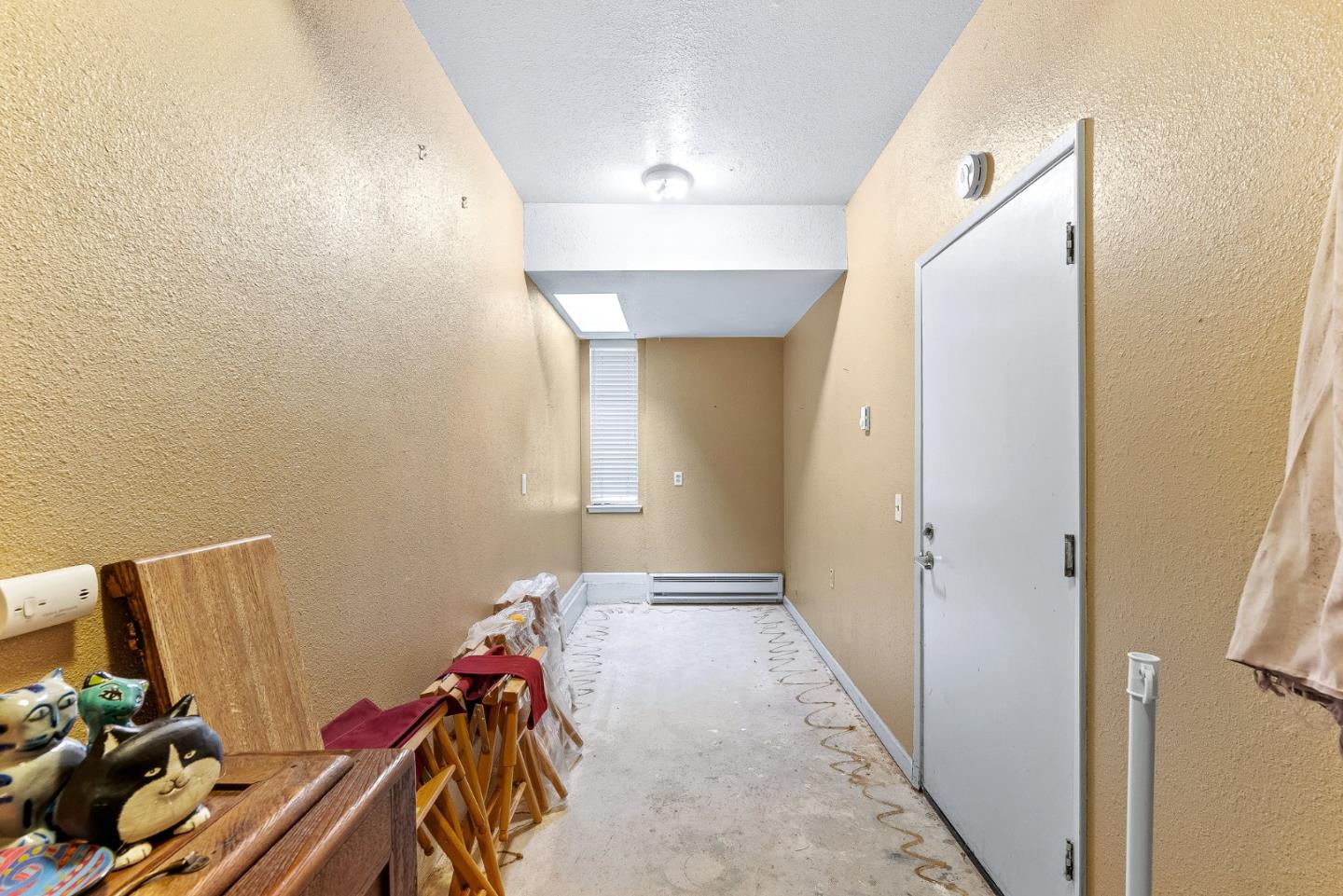 Detail Gallery Image 19 of 31 For 303 Cherry Ave, Capitola,  CA 95010 - 3 Beds | 2/1 Baths