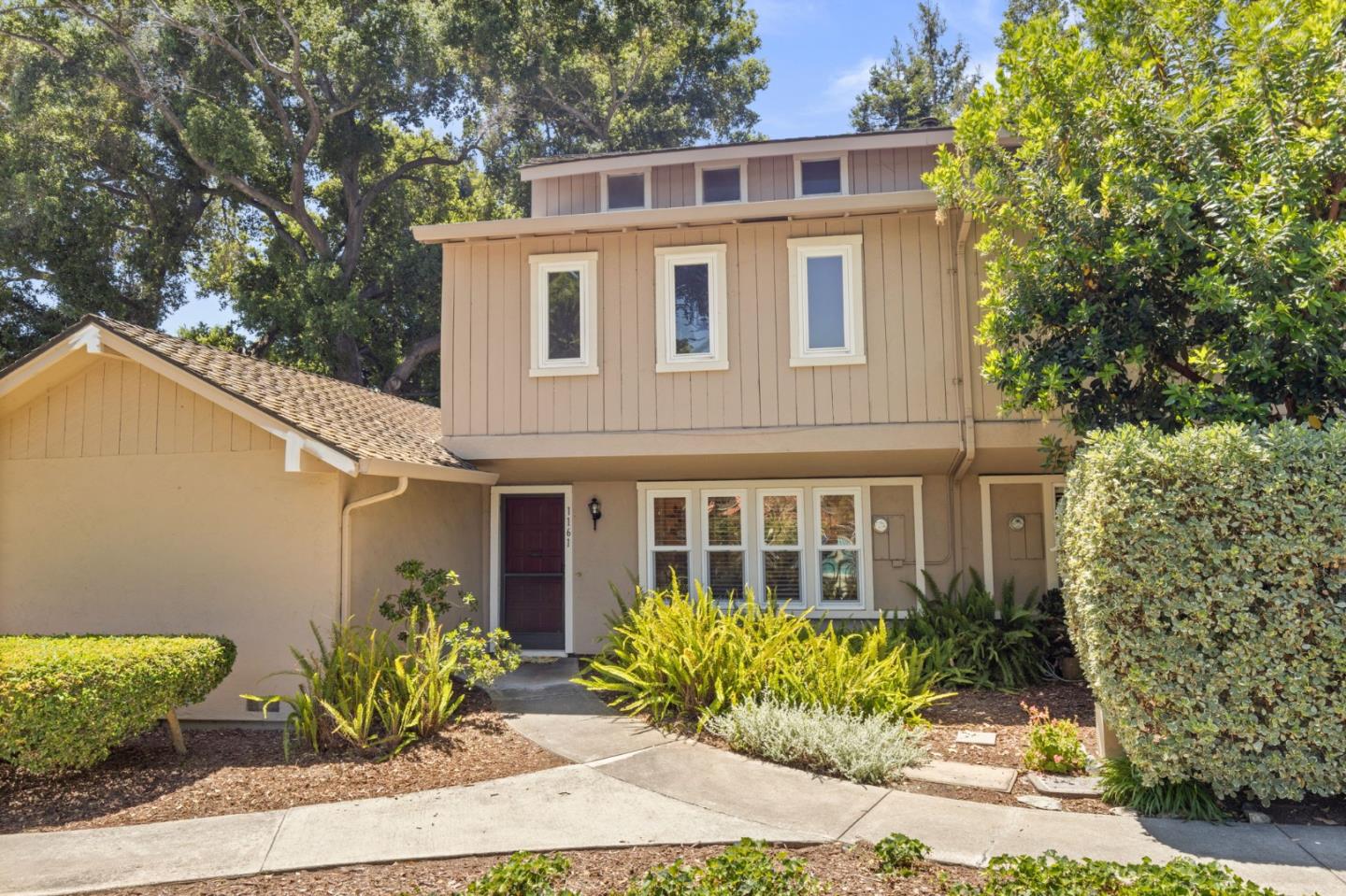 Detail Gallery Image 2 of 25 For 1161 White Pine Ct, San Jose,  CA 95125 - 3 Beds | 3 Baths