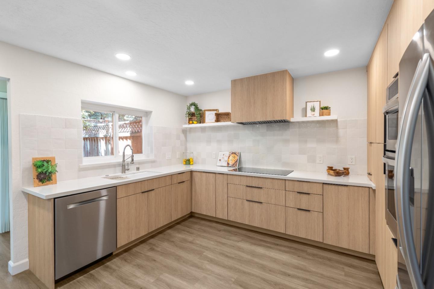 Detail Gallery Image 8 of 25 For 1161 White Pine Ct, San Jose,  CA 95125 - 3 Beds | 3 Baths