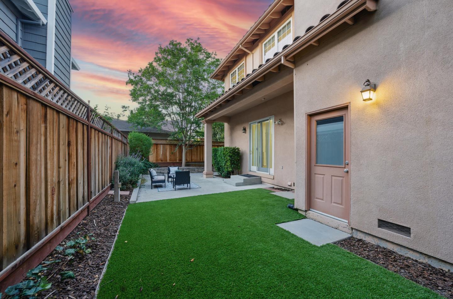 Detail Gallery Image 3 of 30 For 1729 Bucknall Rd, Campbell,  CA 95008 - 4 Beds | 2/1 Baths