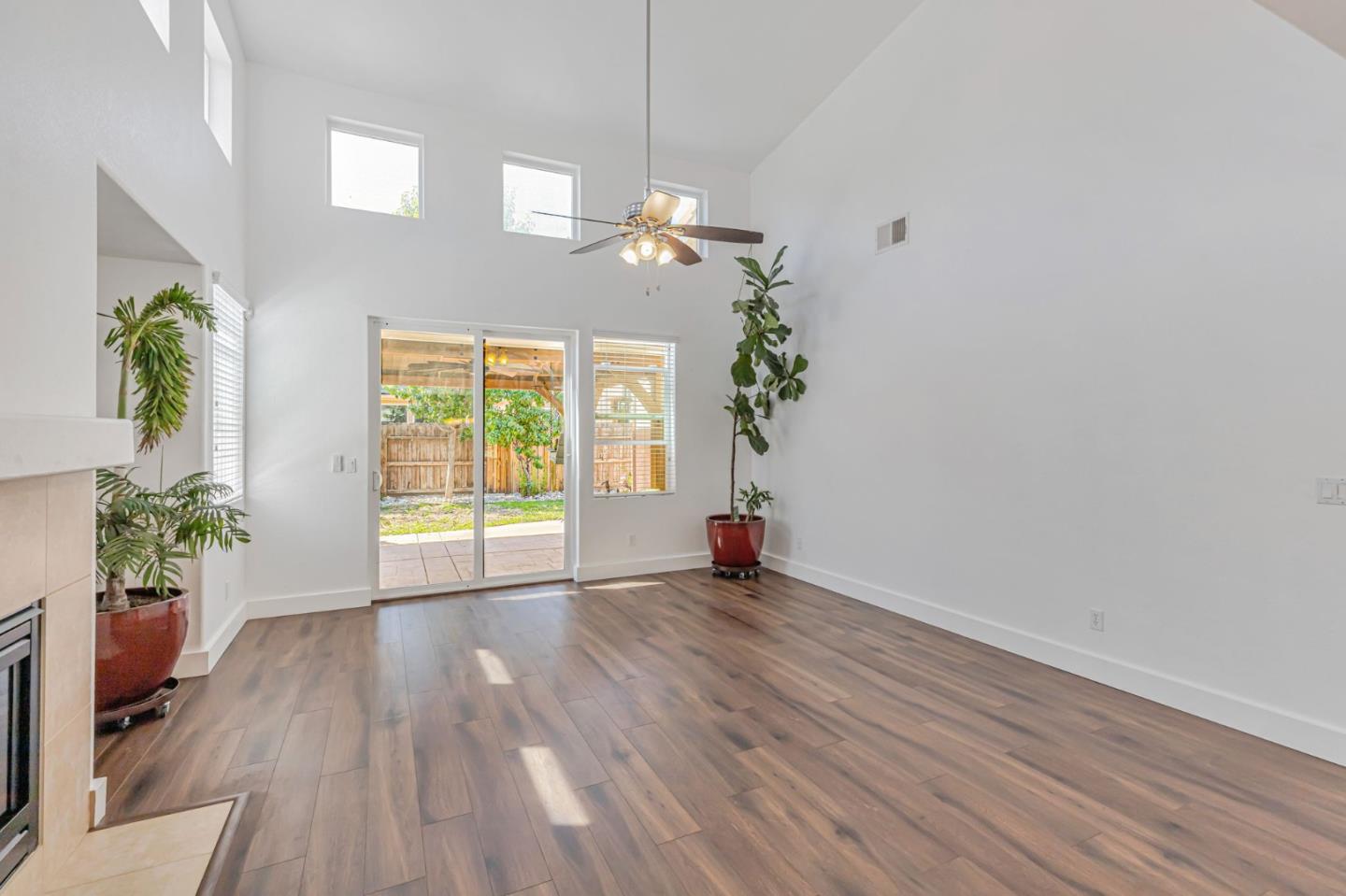 Detail Gallery Image 12 of 36 For 3760 Mirtoon Sea Ave, Sacramento,  CA 95834 - 4 Beds | 3 Baths