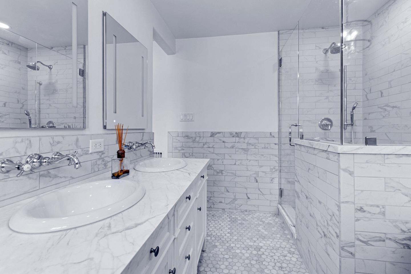 Detail Gallery Image 19 of 58 For 8 Los Laureles Ave, Salinas,  CA 93901 - 7 Beds | 5/1 Baths