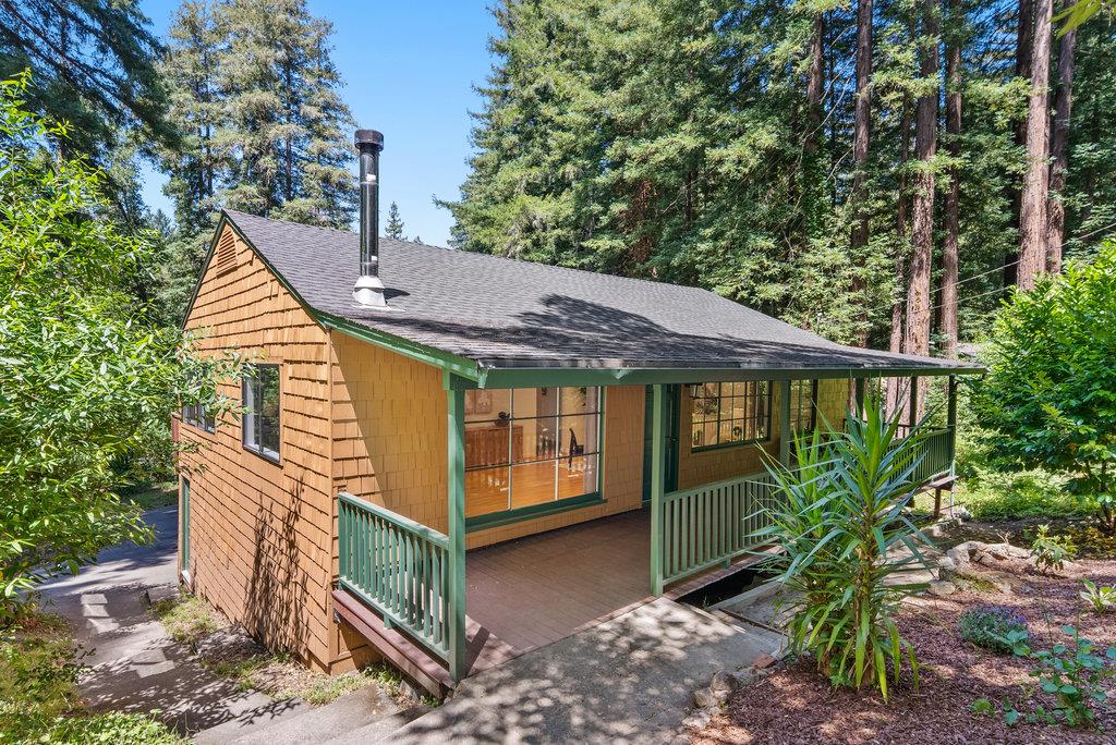 Detail Gallery Image 2 of 44 For 1116 Lakeside Dr, Felton,  CA 95018 - 3 Beds | 2 Baths