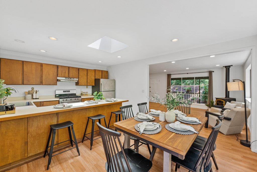 Detail Gallery Image 9 of 44 For 1116 Lakeside Dr, Felton,  CA 95018 - 3 Beds | 2 Baths