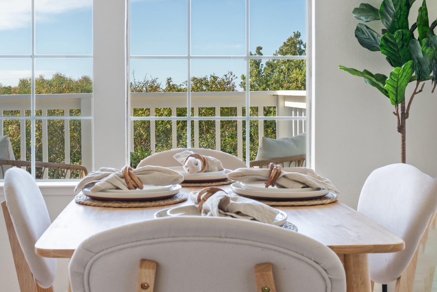 Detail Gallery Image 14 of 58 For 485 Canon Del Sol Dr, Watsonville,  CA 95076 - 3 Beds | 2/1 Baths