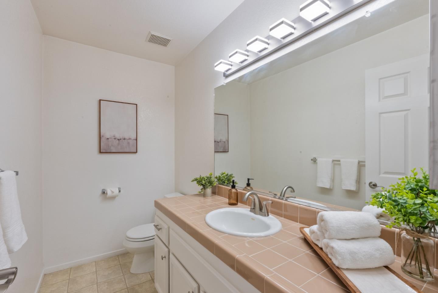 Detail Gallery Image 21 of 58 For 485 Canon Del Sol Dr, Watsonville,  CA 95076 - 3 Beds | 2/1 Baths