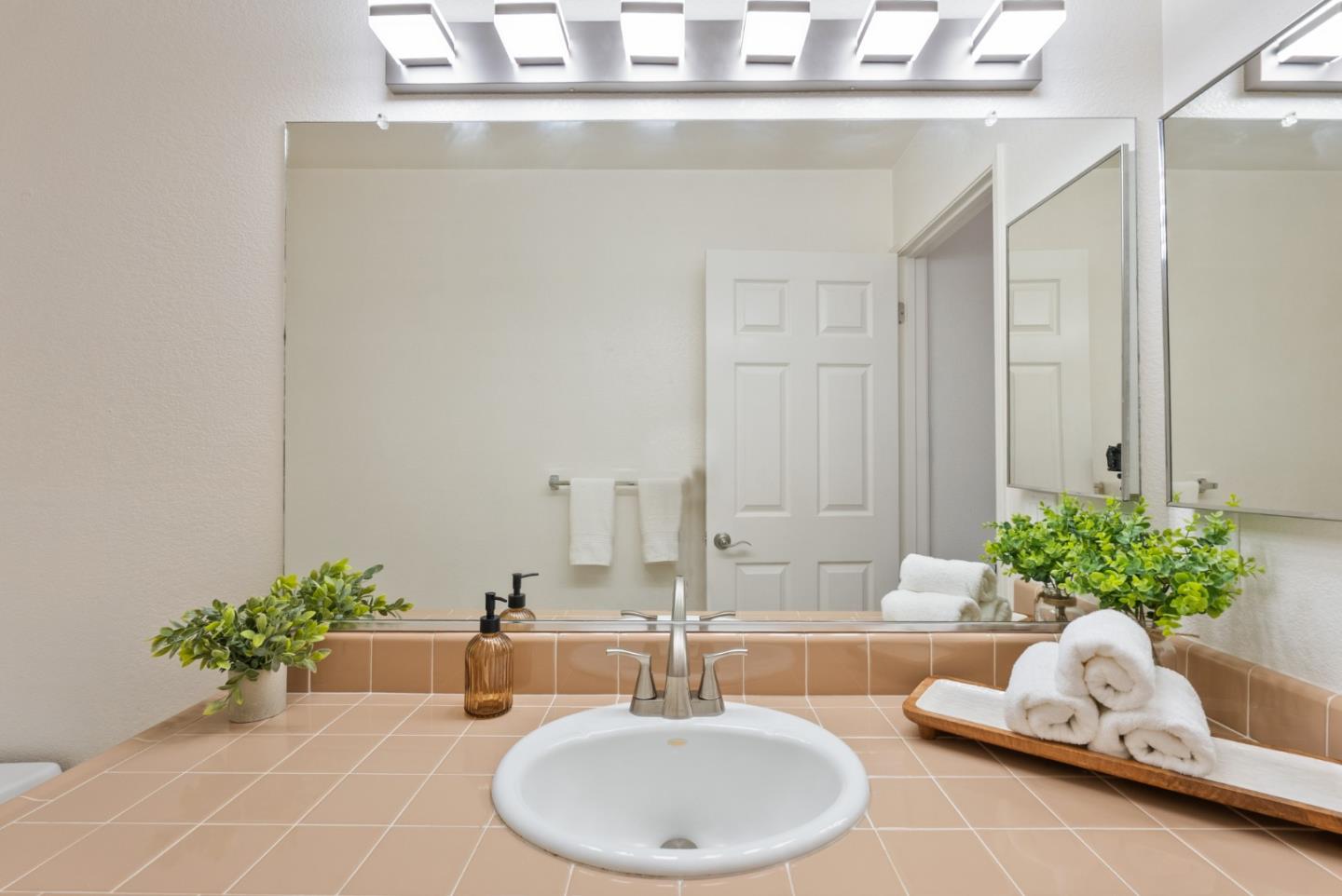 Detail Gallery Image 22 of 58 For 485 Canon Del Sol Dr, Watsonville,  CA 95076 - 3 Beds | 2/1 Baths