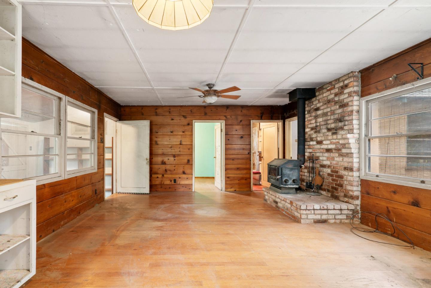 Detail Gallery Image 10 of 39 For 294 Ice Cream Grade, Santa Cruz,  CA 95060 - 2 Beds | 1 Baths