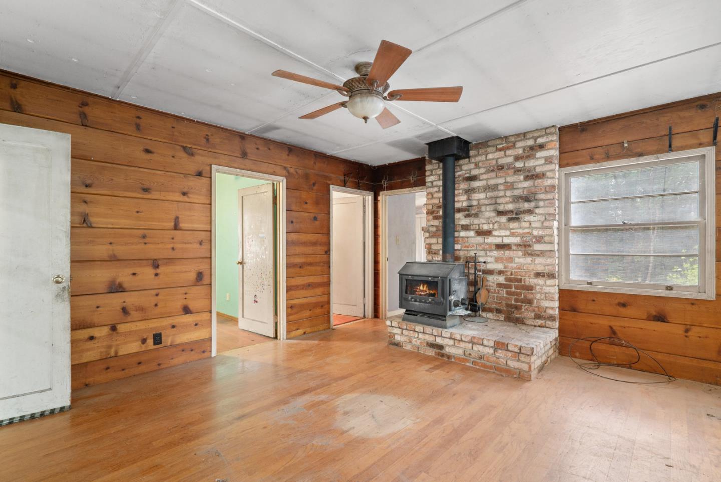Detail Gallery Image 12 of 39 For 294 Ice Cream Grade, Santa Cruz,  CA 95060 - 2 Beds | 1 Baths