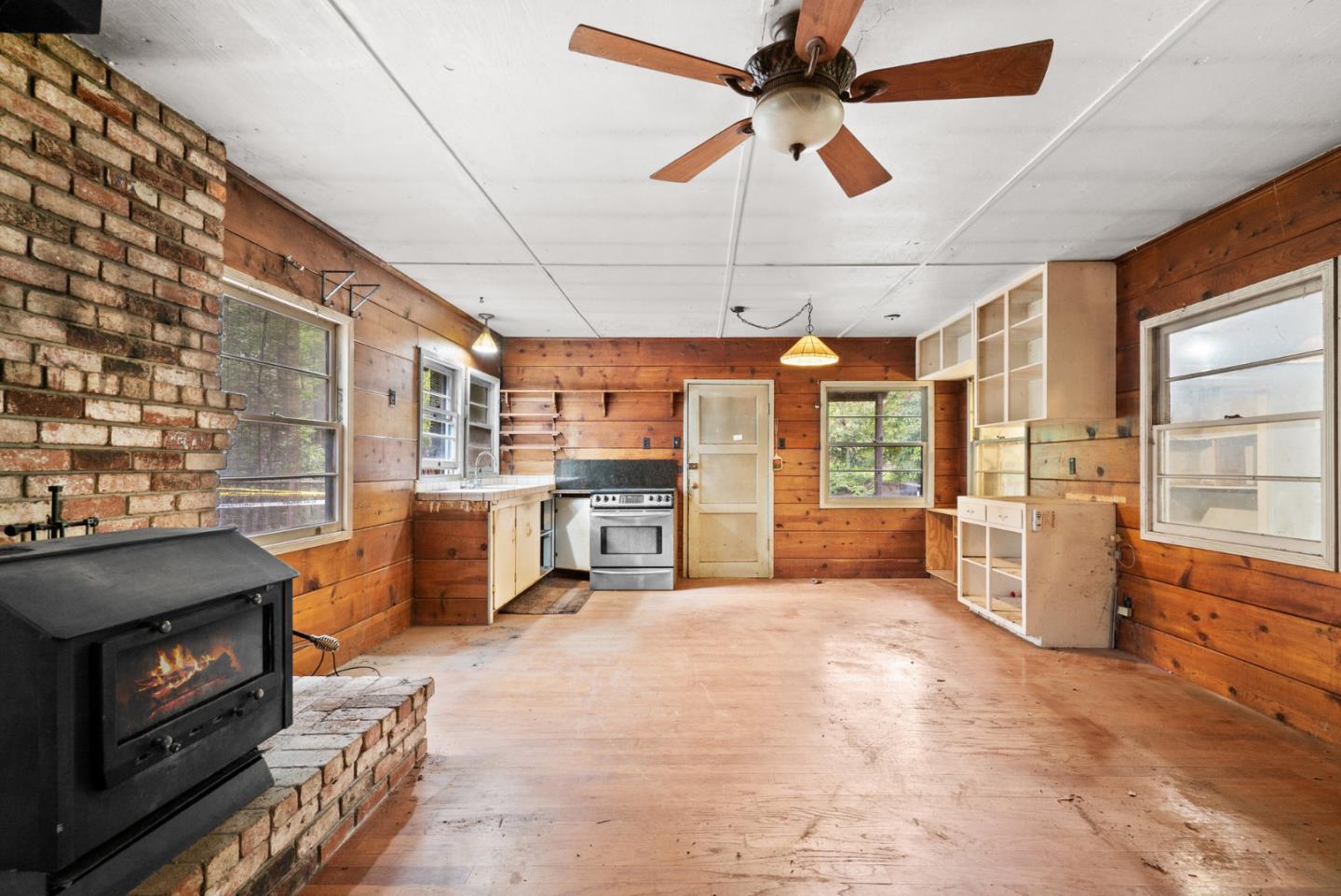 Detail Gallery Image 15 of 39 For 294 Ice Cream Grade, Santa Cruz,  CA 95060 - 2 Beds | 1 Baths