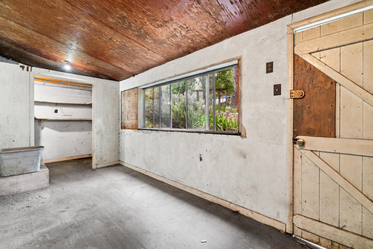 Detail Gallery Image 24 of 39 For 294 Ice Cream Grade, Santa Cruz,  CA 95060 - 2 Beds | 1 Baths
