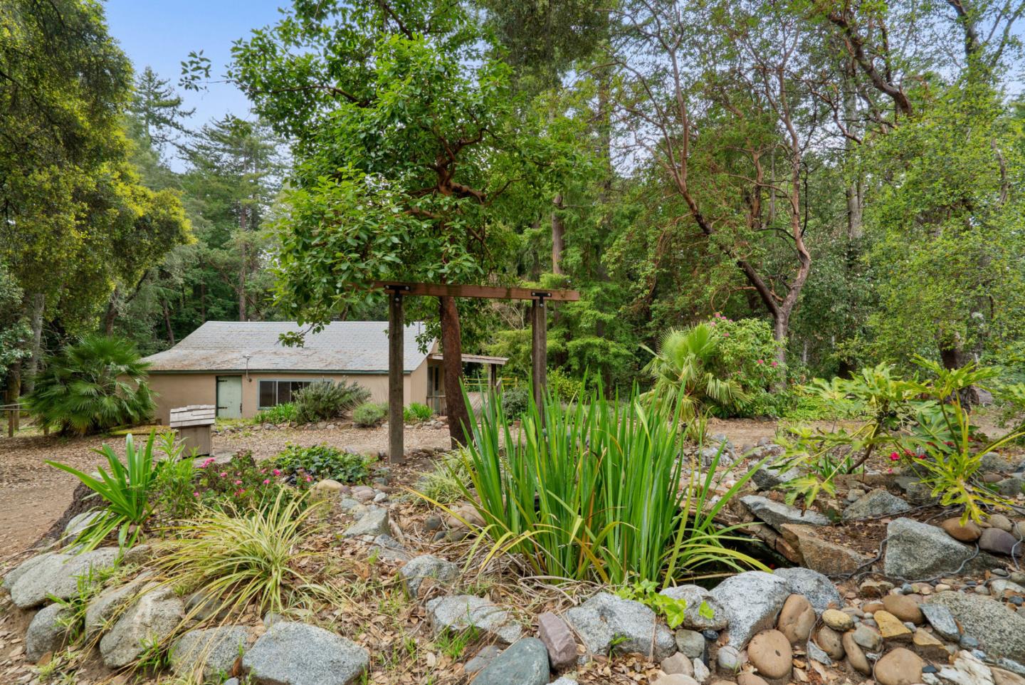 Detail Gallery Image 28 of 39 For 294 Ice Cream Grade, Santa Cruz,  CA 95060 - 2 Beds | 1 Baths