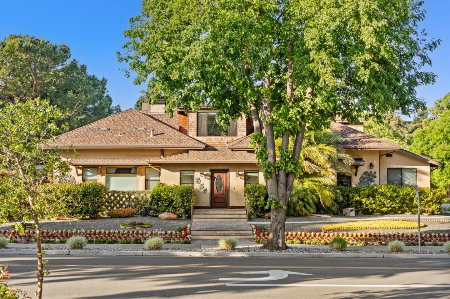 Detail Gallery Image 11 of 139 For 251 Middlefield Rd, Palo Alto,  CA 94301 - – Beds | – Baths