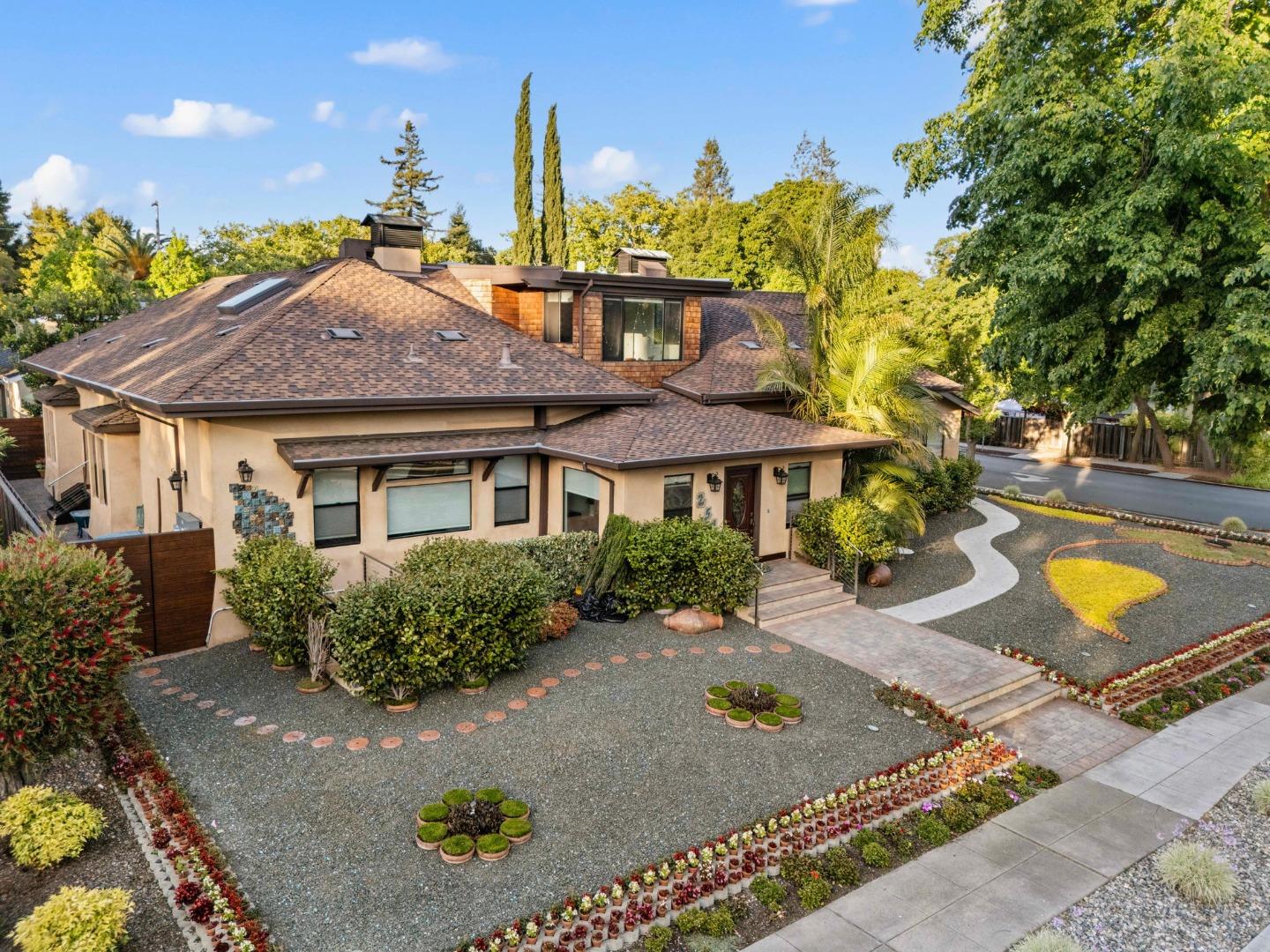 Detail Gallery Image 3 of 139 For 251 Middlefield Rd, Palo Alto,  CA 94301 - – Beds | – Baths