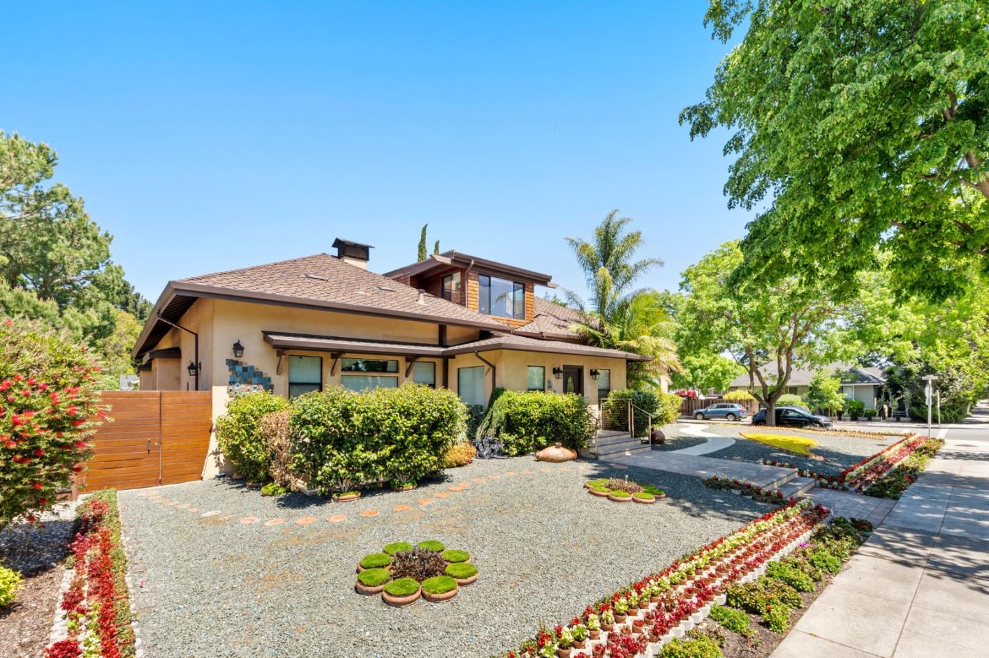Detail Gallery Image 4 of 139 For 251 Middlefield Rd, Palo Alto,  CA 94301 - – Beds | – Baths