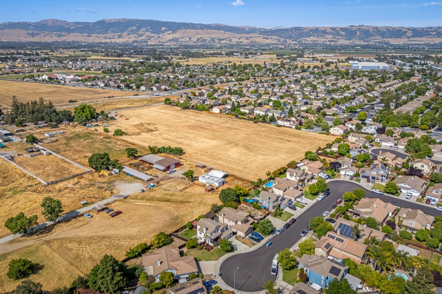Detail Gallery Image 75 of 84 For 9082 Spencer Ct, Gilroy,  CA 95020 - 4 Beds | 2/1 Baths