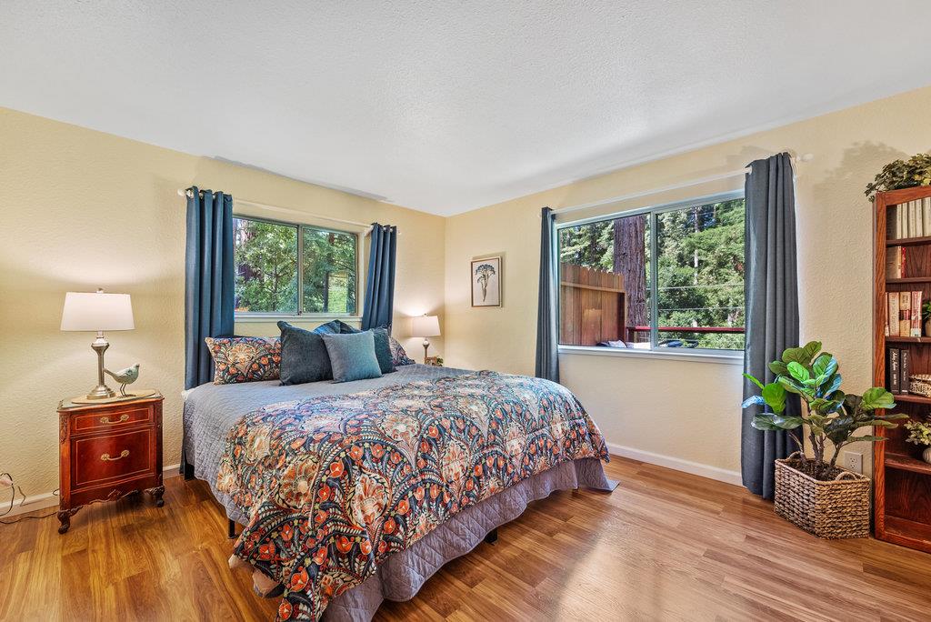 Detail Gallery Image 18 of 35 For 252 Nichols Dr, Santa Cruz,  CA 95060 - 3 Beds | 2 Baths