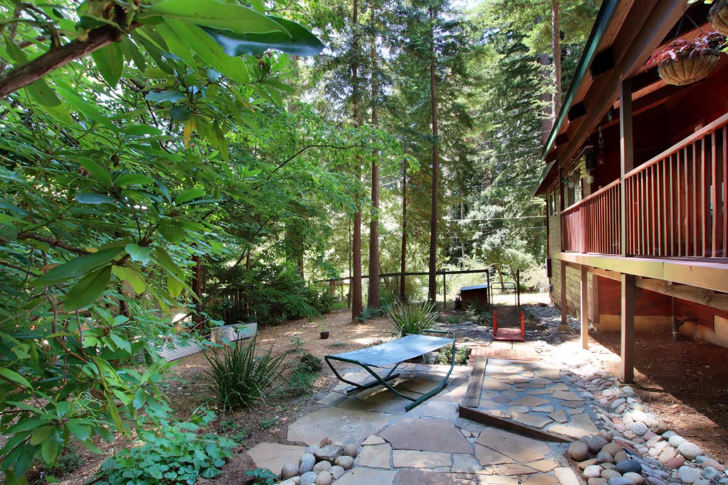 Detail Gallery Image 43 of 45 For 252 Nichols Dr, Santa Cruz,  CA 95060 - 3 Beds | 2 Baths