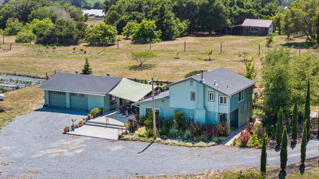 Detail Gallery Image 2 of 44 For 261 Wheelock Rd, Watsonville,  CA 95076 - 2 Beds | 2 Baths
