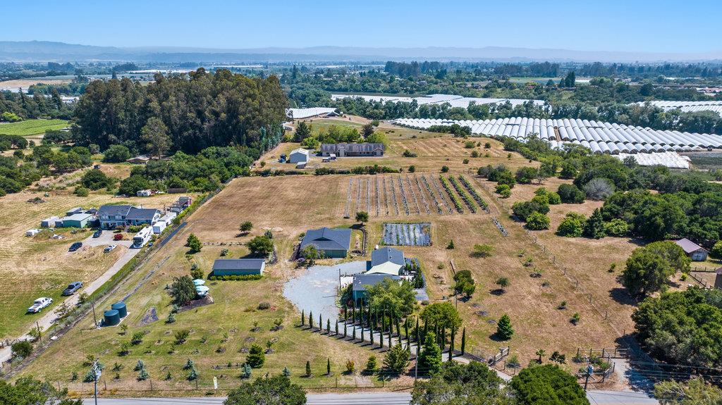 Detail Gallery Image 39 of 44 For 261 Wheelock Rd, Watsonville,  CA 95076 - 2 Beds | 2 Baths
