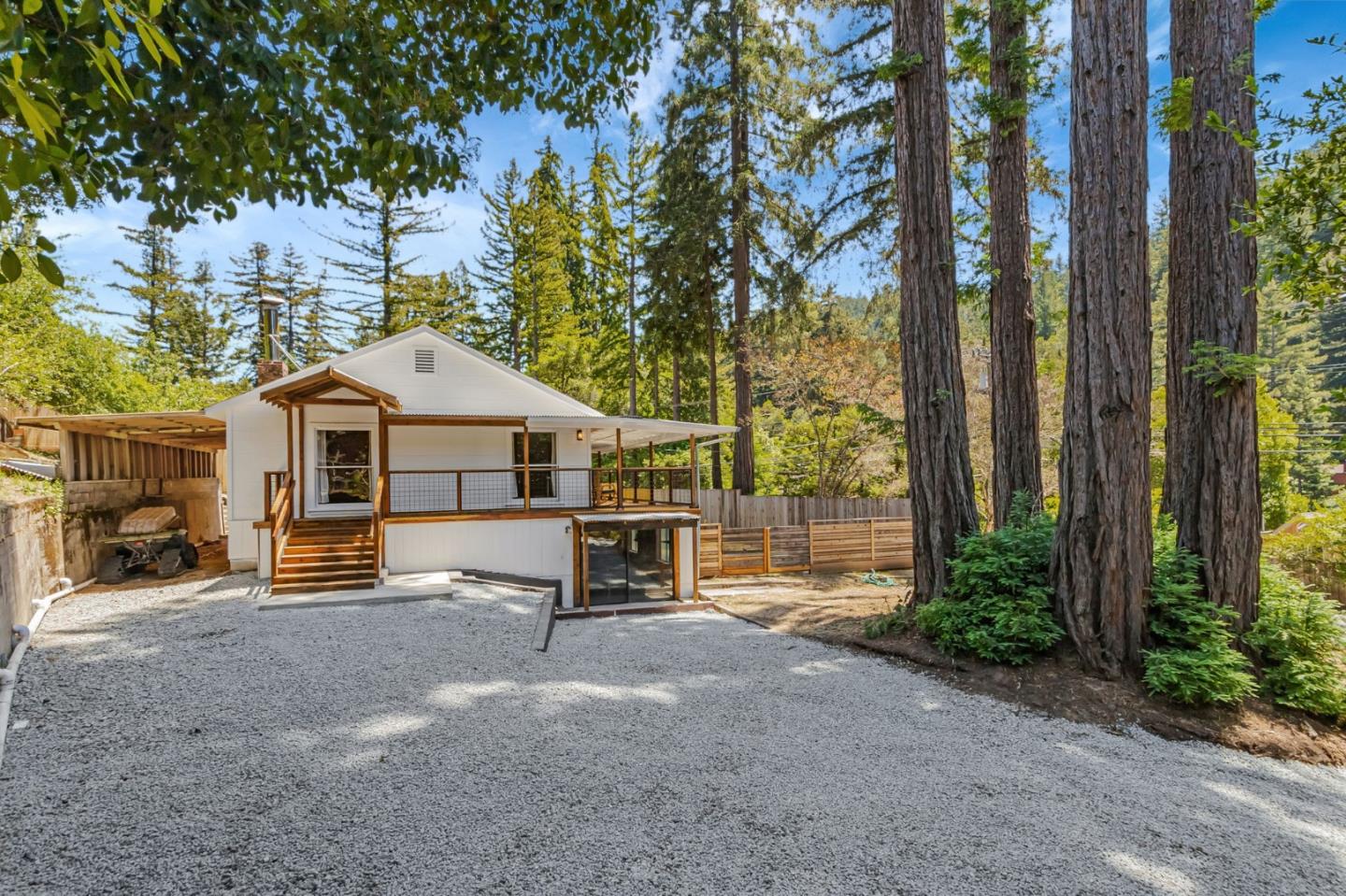 Detail Gallery Image 4 of 45 For 13805 Bear Creek Rd, Boulder Creek,  CA 95006 - 1 Beds | 1 Baths