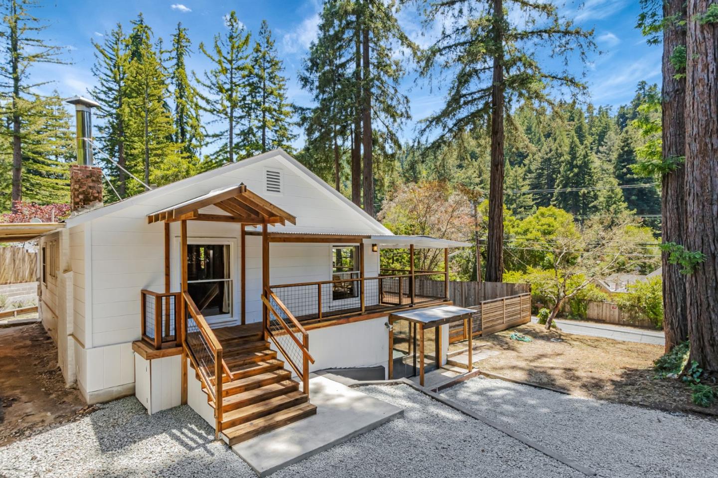 Detail Gallery Image 5 of 45 For 13805 Bear Creek Rd, Boulder Creek,  CA 95006 - 1 Beds | 1 Baths