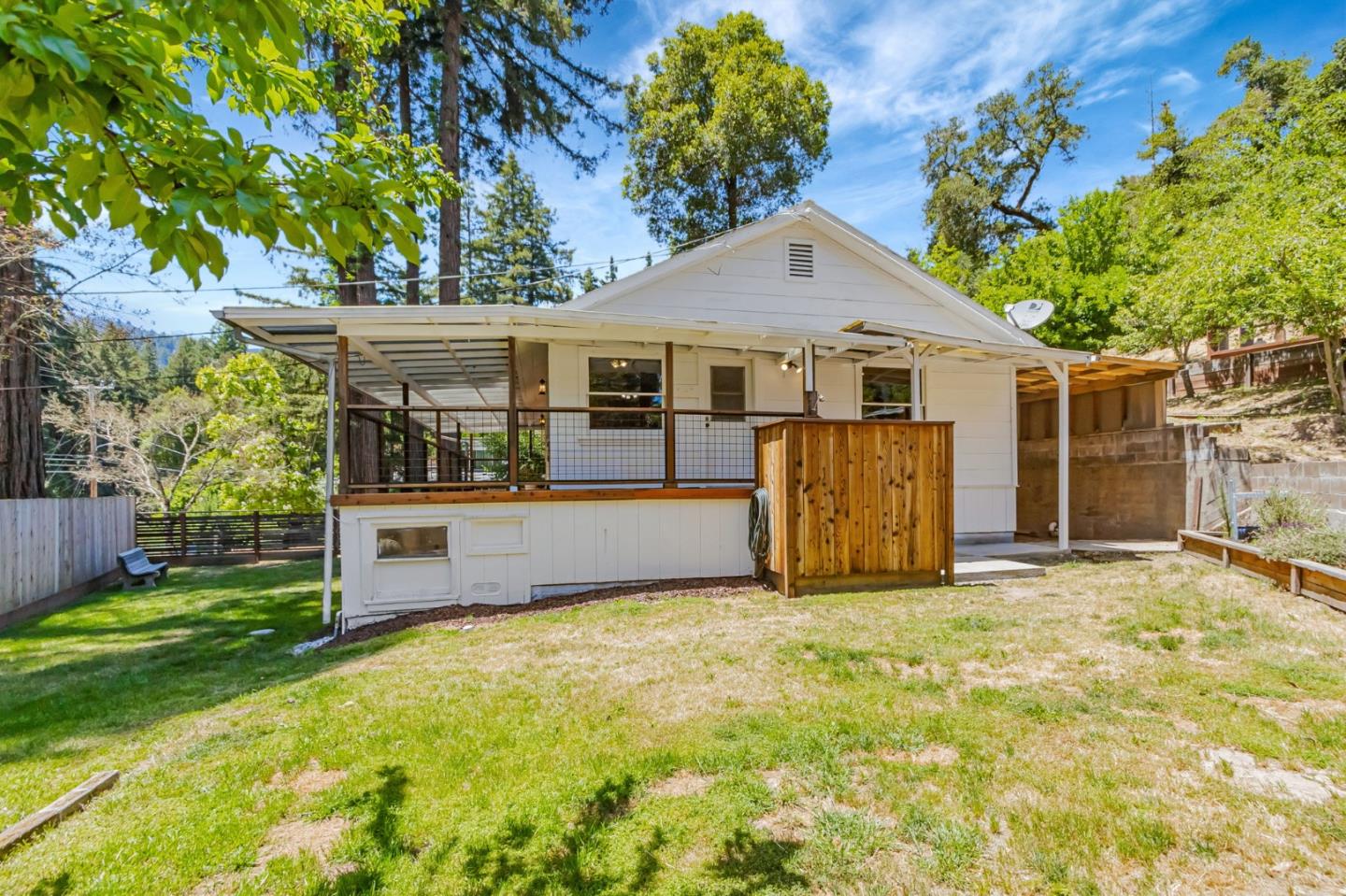 Detail Gallery Image 7 of 45 For 13805 Bear Creek Rd, Boulder Creek,  CA 95006 - 1 Beds | 1 Baths