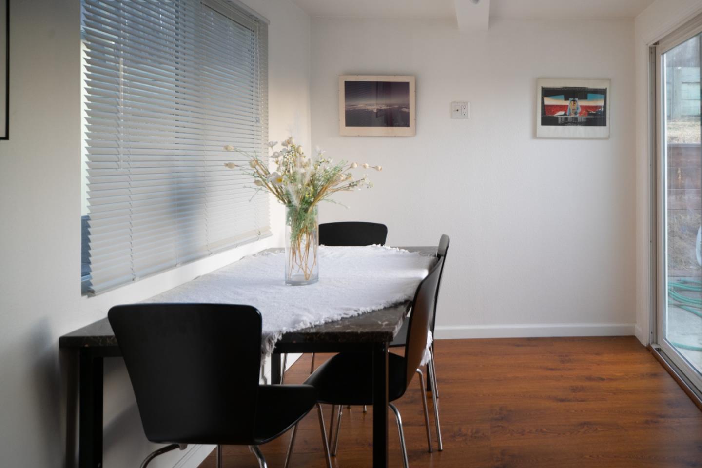 Detail Gallery Image 6 of 13 For 1017 via Verde, Del Rey Oaks,  CA 93940 - 3 Beds | 1/1 Baths