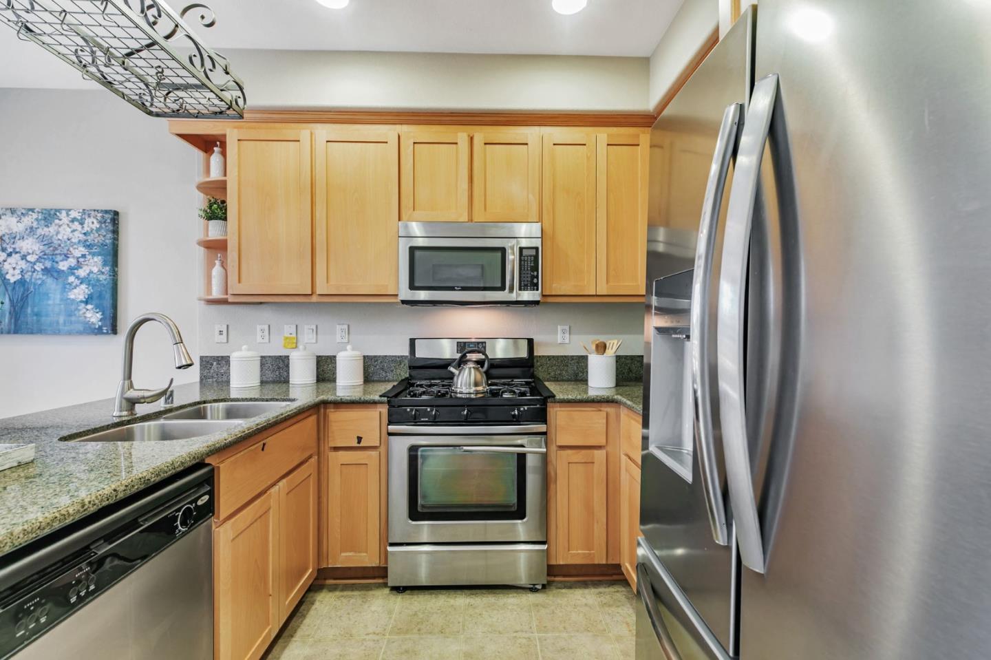 Detail Gallery Image 22 of 49 For 2070 Almaden Rd, San Jose,  CA 95125 - 2 Beds | 2/1 Baths