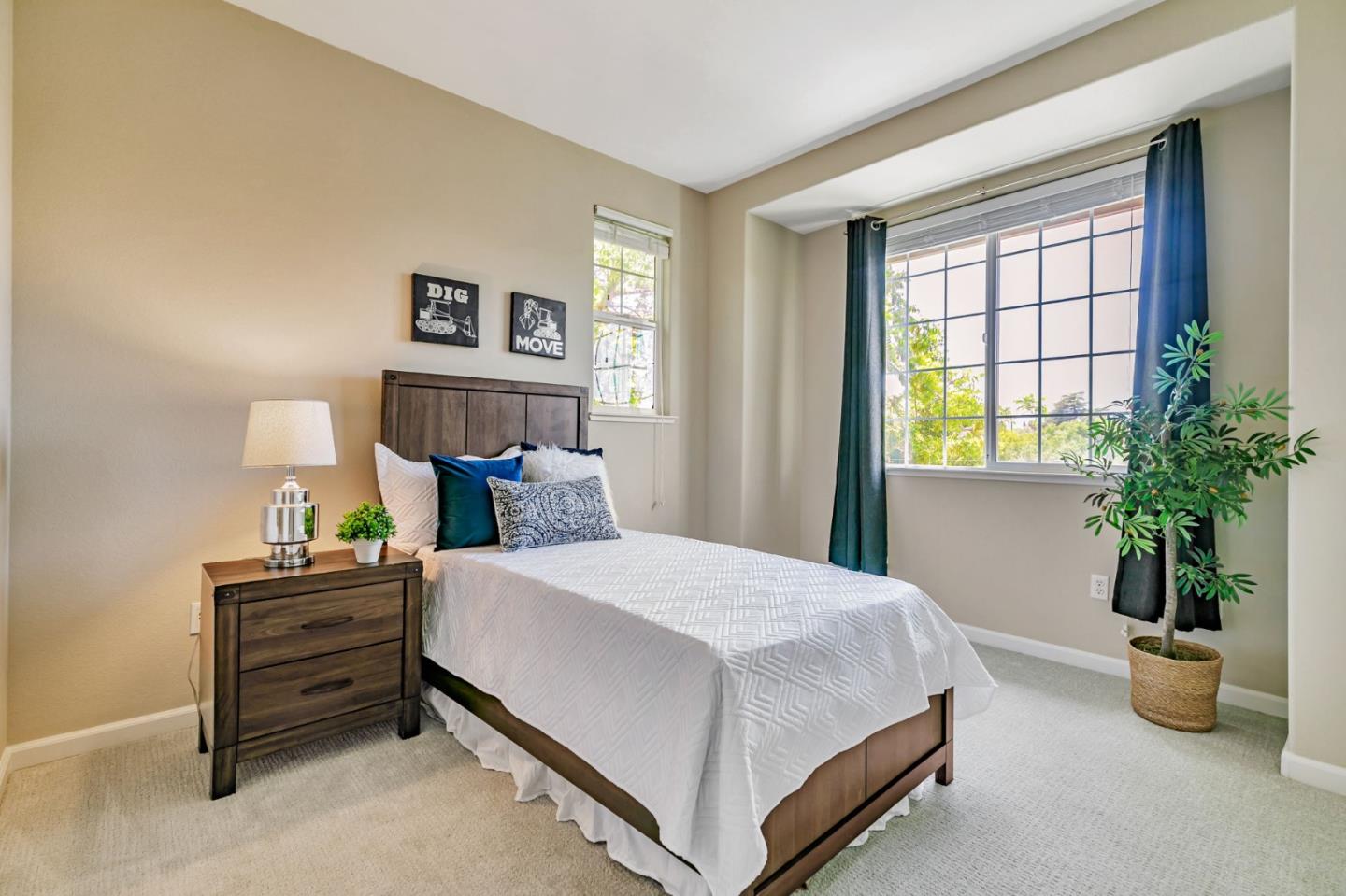 Detail Gallery Image 30 of 49 For 2070 Almaden Rd, San Jose,  CA 95125 - 2 Beds | 2/1 Baths