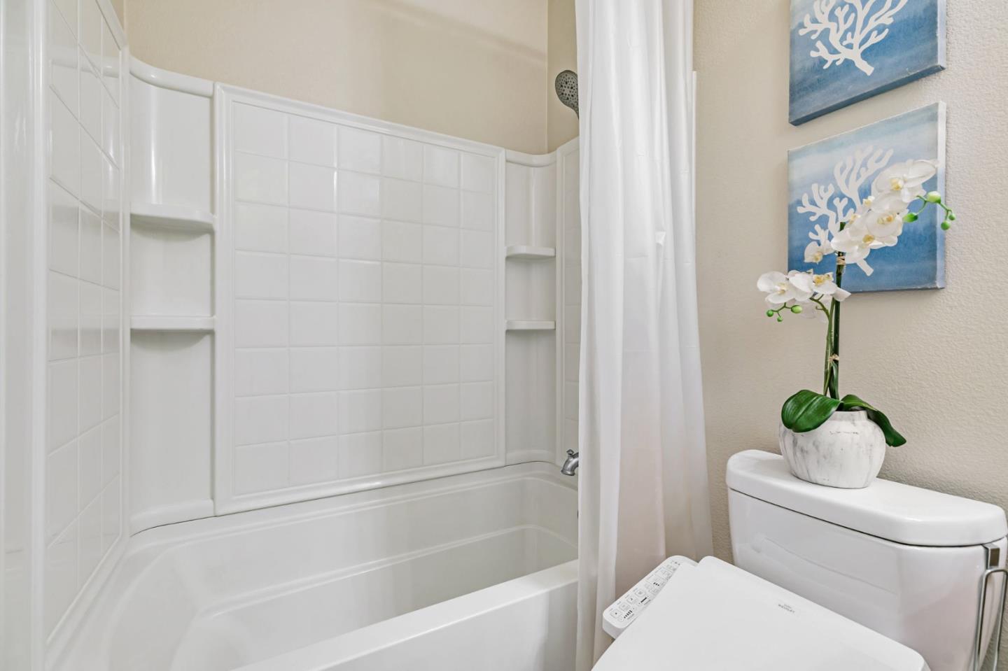 Detail Gallery Image 34 of 49 For 2070 Almaden Rd, San Jose,  CA 95125 - 2 Beds | 2/1 Baths