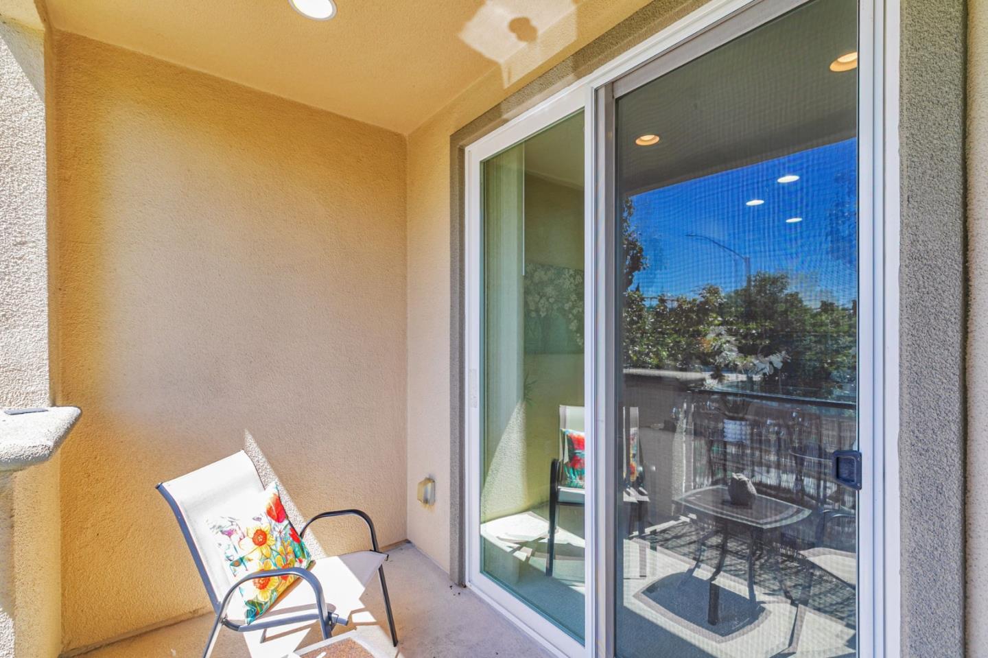 Detail Gallery Image 43 of 49 For 2070 Almaden Rd, San Jose,  CA 95125 - 2 Beds | 2/1 Baths