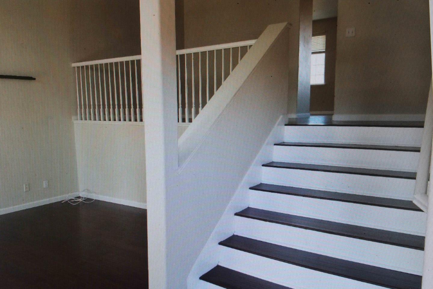 Detail Gallery Image 8 of 14 For 310 Carmel Ave, Marina,  CA 93933 - 3 Beds | 2/1 Baths