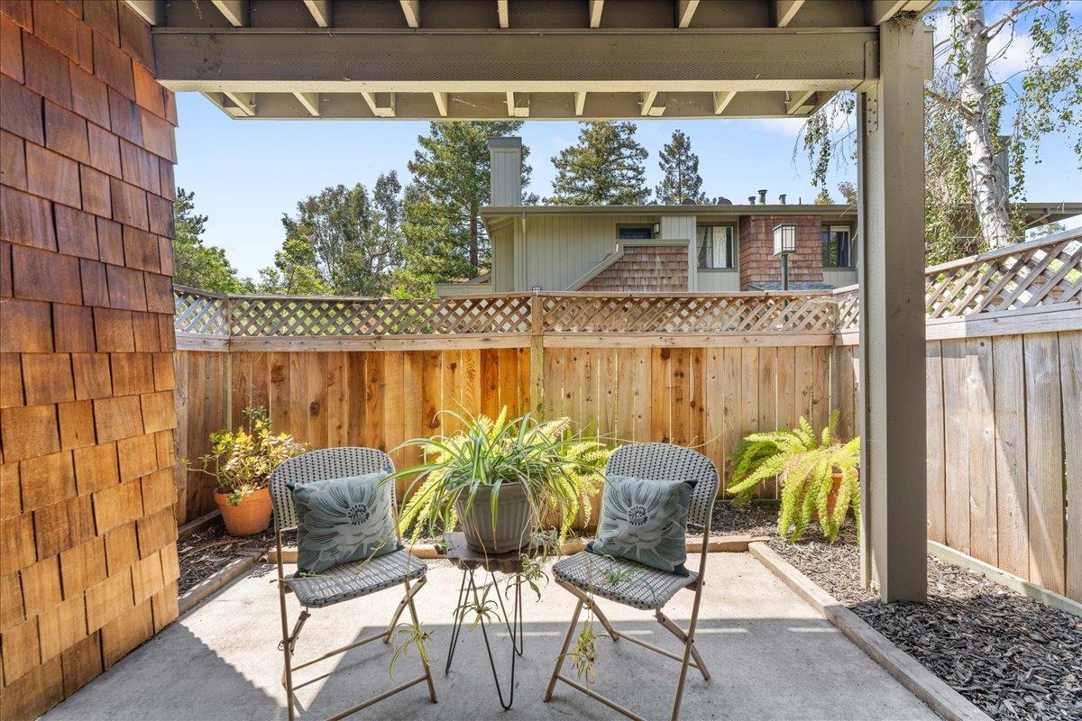 Detail Gallery Image 19 of 26 For 2004 La Terrace Cir, San Jose,  CA 95123 - 1 Beds | 1 Baths