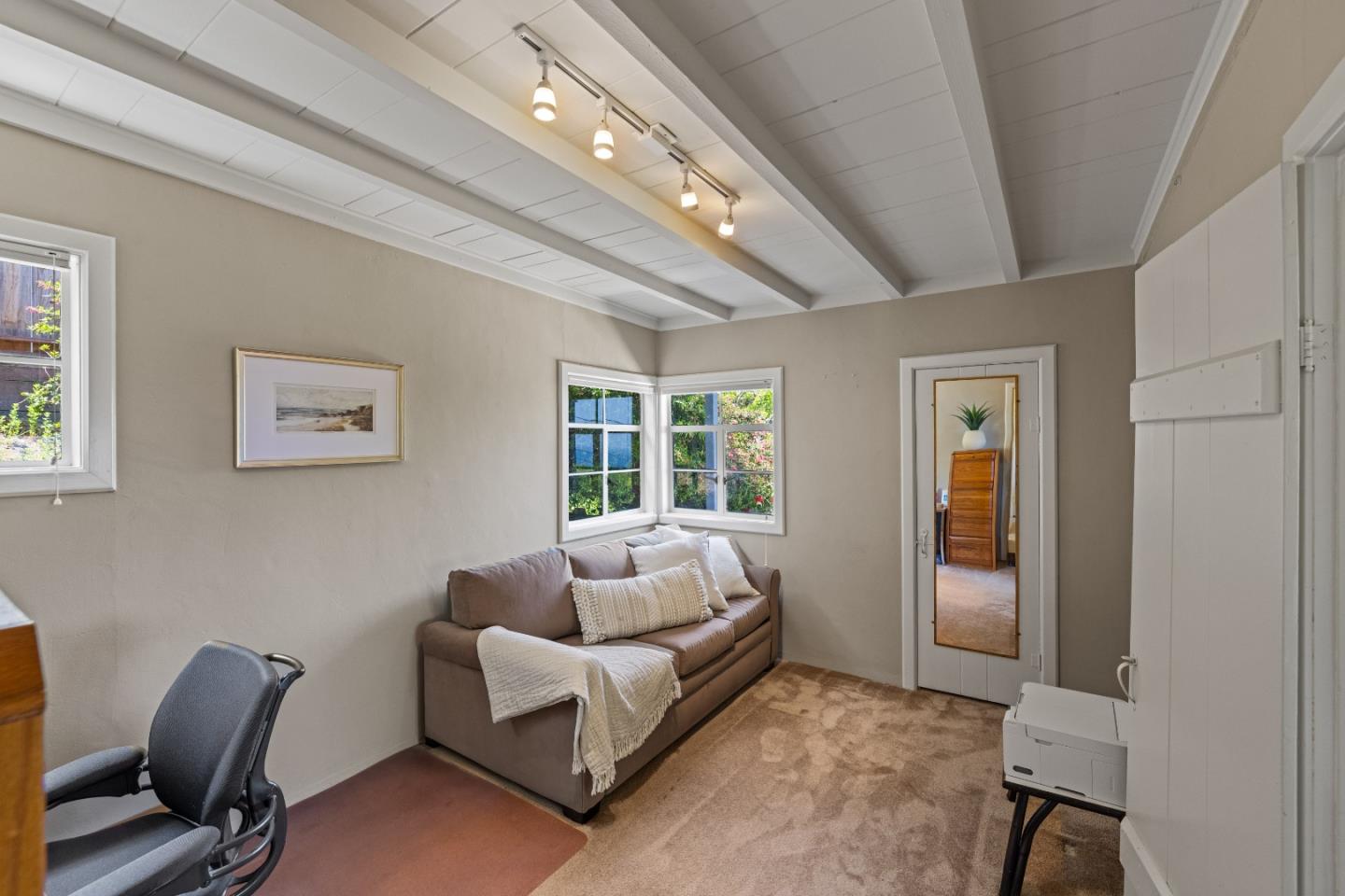 Detail Gallery Image 19 of 46 For 705 Grace St, Monterey,  CA 93940 - 3 Beds | 2 Baths