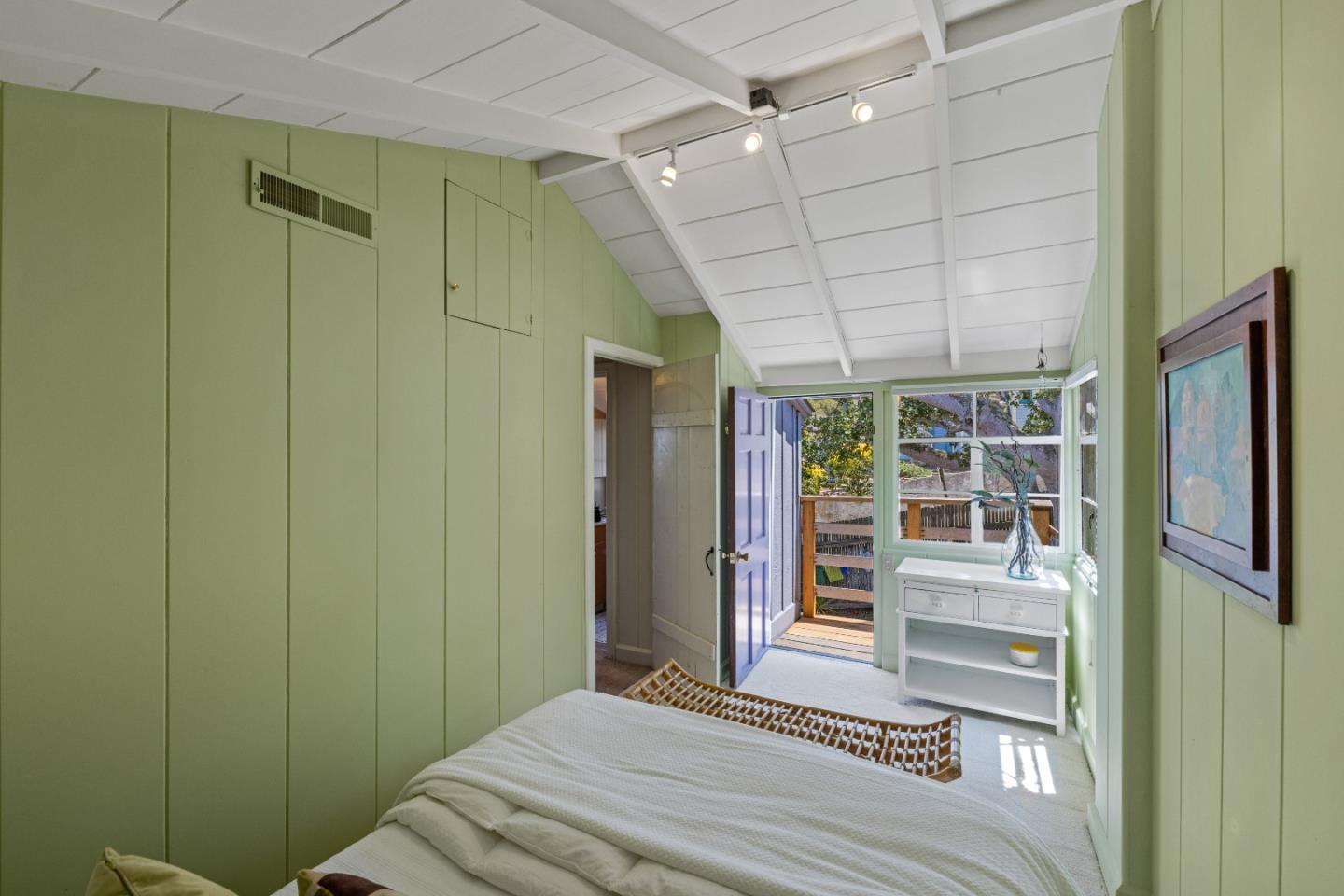 Detail Gallery Image 27 of 46 For 705 Grace St, Monterey,  CA 93940 - 3 Beds | 2 Baths