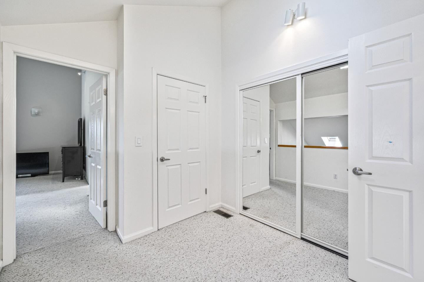 Detail Gallery Image 26 of 70 For 3265 Greenhills Dr, Lafayette,  CA 94549 - 5 Beds | 3/1 Baths