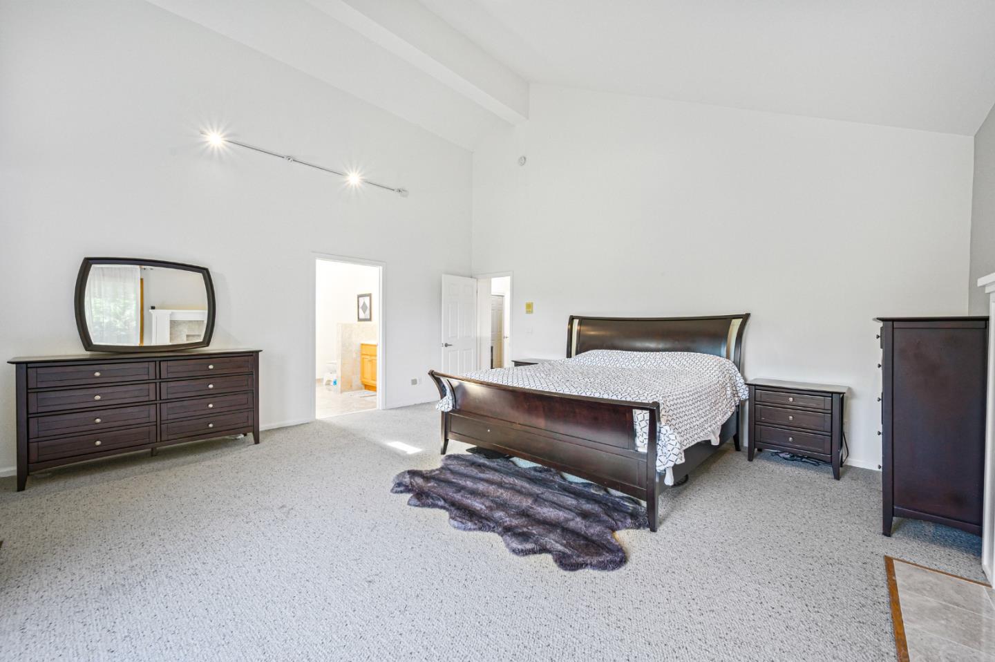 Detail Gallery Image 29 of 70 For 3265 Greenhills Dr, Lafayette,  CA 94549 - 5 Beds | 3/1 Baths