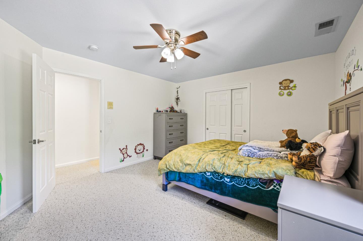 Detail Gallery Image 39 of 70 For 3265 Greenhills Dr, Lafayette,  CA 94549 - 5 Beds | 3/1 Baths